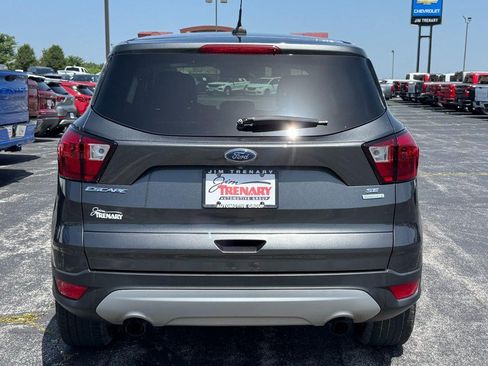 Used 2019 Ford Escape SE FWD image 4