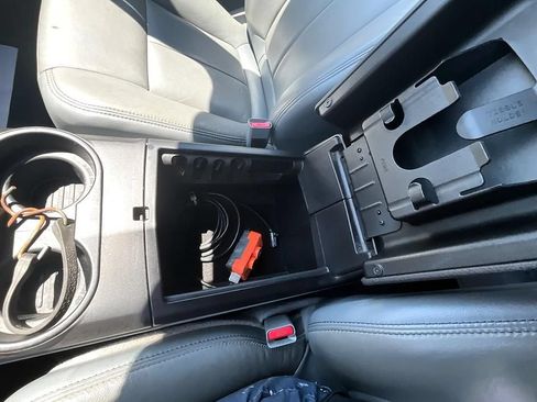 Used 2014 Ford F150 XLT w/ Equipment Group 302A Luxury AWD/4WD image 26