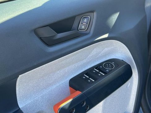 Used 2024 Ford Maverick XLT image 10