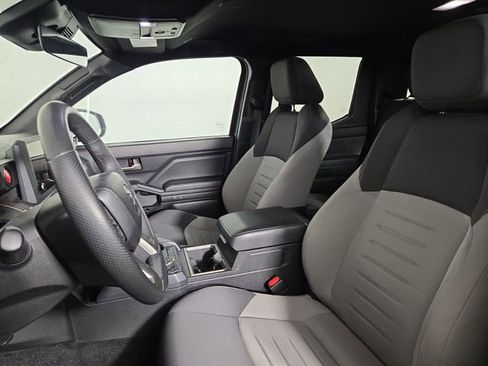 Used 2024 Toyota Tacoma TRD Off-Road image 13