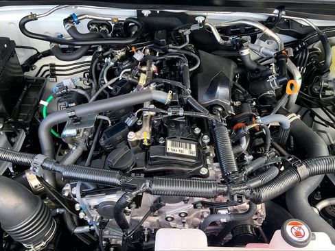 New 2026 Toyota Tacoma SR5 AWD/4WD image 17