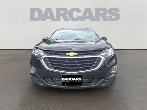 Used 2019 Chevrolet Equinox LT w/ Sun & Navigation Package AWD/4WD image 2