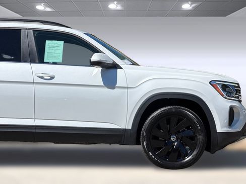 Used 2026 Volkswagen Atlas SE AWD/4WD image 35
