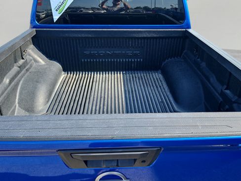 Certified 2024 Nissan Frontier SV AWD/4WD image 32