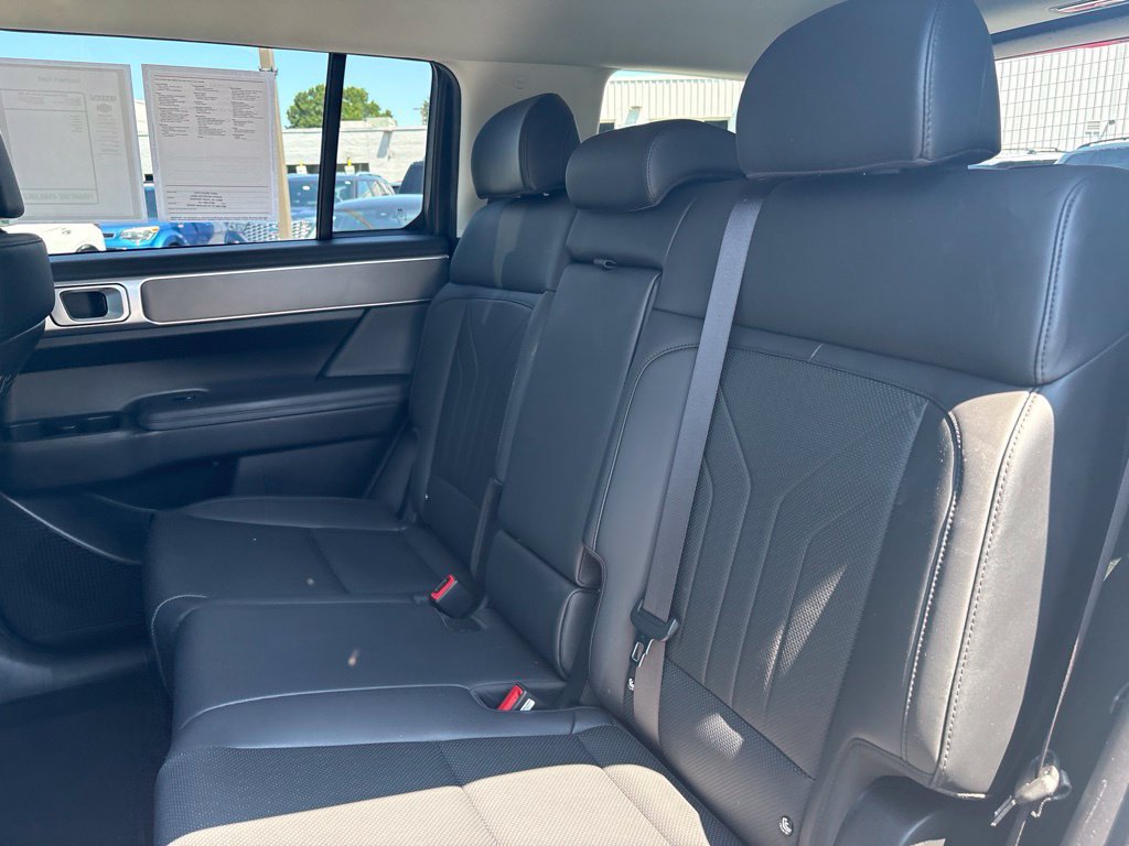 Used 2024 Hyundai Santa Fe SEL FWD image 25