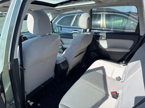 Used 2015 Subaru Forester 2.5i Premium w/ All-Weather Package AWD/4WD image 15