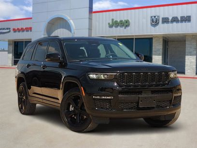 Used 2023 Jeep Grand Cherokee L Limited w/ Black Appearance Package