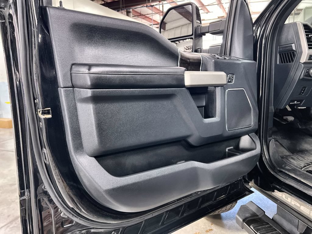 Used 2022 Ford F250 Lariat AWD/4WD image 16