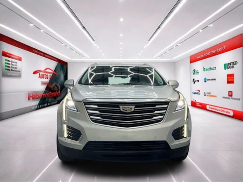 Used 2019 Cadillac XT5 Premium Luxury FWD image 2