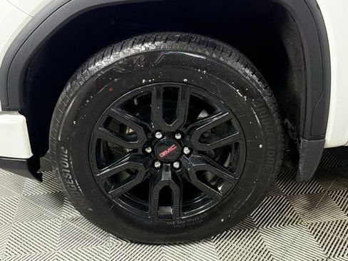 Used 2024 GMC Sierra 1500 Elevation image 15