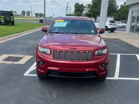 Used 2015 Jeep Grand Cherokee Altitude AWD/4WD image 5