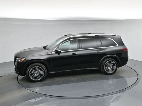 Used 2024 Mercedes-Benz GLS 450 4MATIC image 47