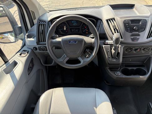 Used 2018 Ford Transit 150 XL image 33