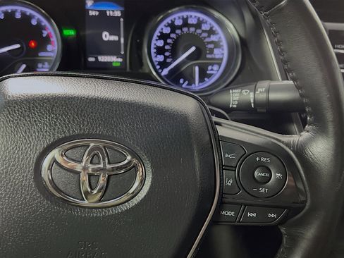 Used 2019 Toyota Camry SE w/ Convenience Package image 20