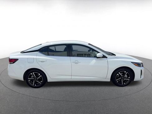 Used 2025 Nissan Sentra SV FWD image 16