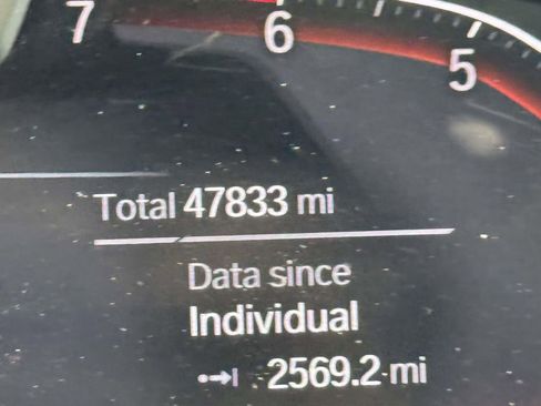 Used 2022 BMW 750i xDrive AWD/4WD image 2