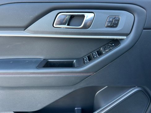 New 2026 Ford Explorer ST-Line w/ ST-Line Street Pack image 11