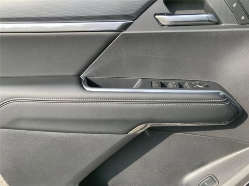 New 2026 GMC Acadia Elevation w/ Elevation Premium Package image 11