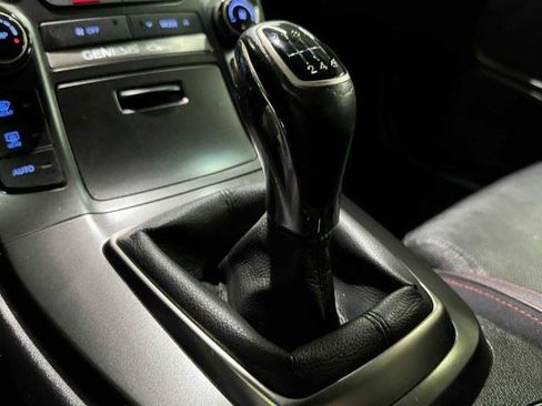 Used 2015 Hyundai Genesis 3.8 RWD image 49
