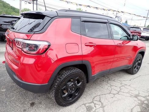 Used 2023 Jeep Compass Trailhawk w/ Trailhawk Convenience Group AWD/4WD image 6