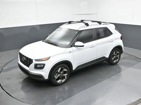 Used 2021 Hyundai Venue SEL w/ Cargo Package image 48