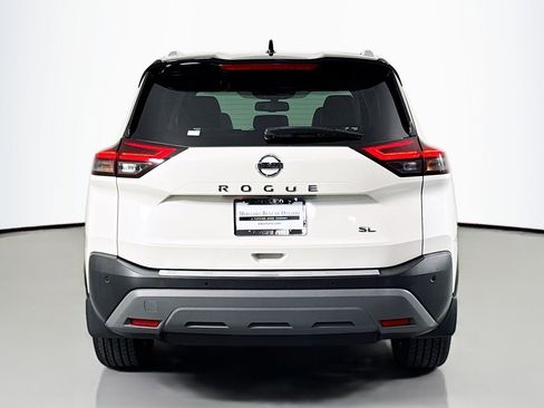 Used 2021 Nissan Rogue SL image 3
