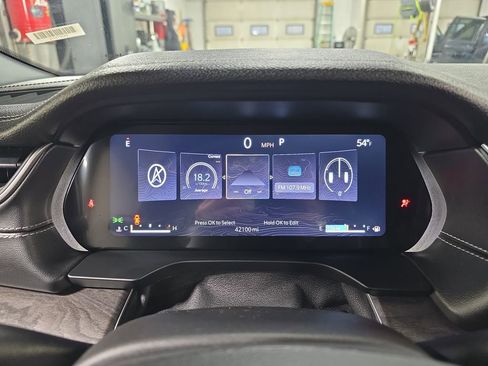 Used 2024 Jeep Grand Cherokee L Limited w/ Luxury Tech Group II image 21