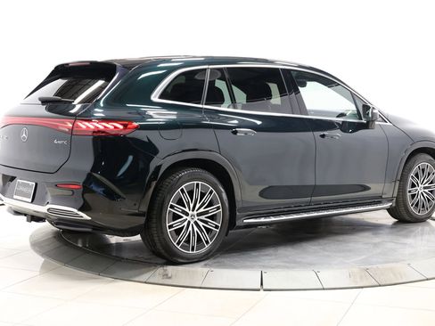 Used 2023 Mercedes-Benz EQS 580 4MATIC SUV image 4