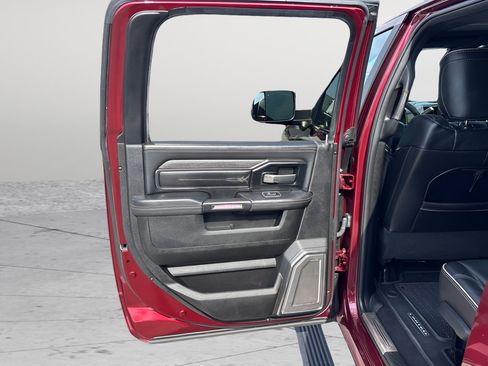 Used 2021 RAM 2500 Limited AWD/4WD image 32