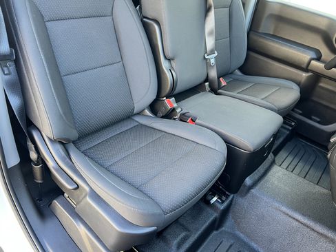 Used 2025 Chevrolet Silverado 1500 W/T image 15