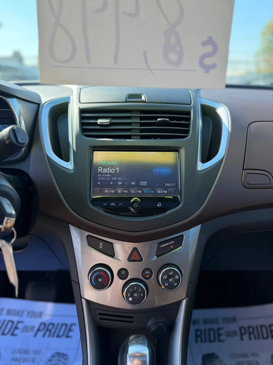 Used 2016 Chevrolet Trax LTZ FWD image 15