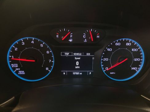 Used 2019 Chevrolet Equinox LS FWD image 23
