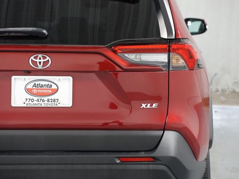 Certified 2021 Toyota RAV4 XLE Premium image 10