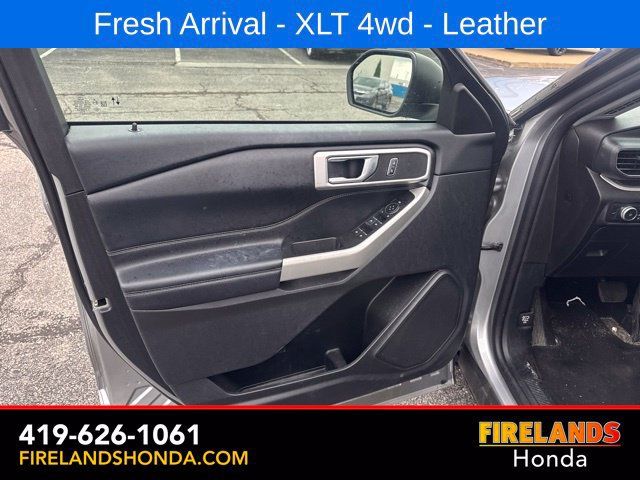 Used 2022 Ford Explorer XLT w/ Equipment Group 202A AWD/4WD image 13