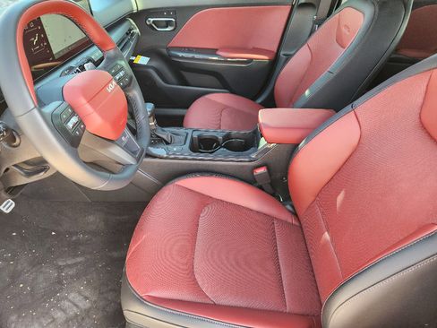 New 2025 Kia K4 GT-Line Turbo image 9