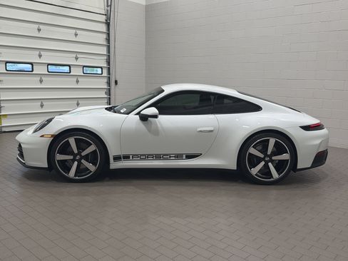 Used 2026 Porsche 911 Carrera RWD image 6