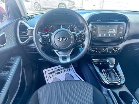 Certified 2020 Kia Soul LX image 17