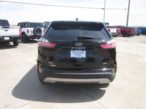 Used 2024 Ford Edge SEL AWD/4WD image 5