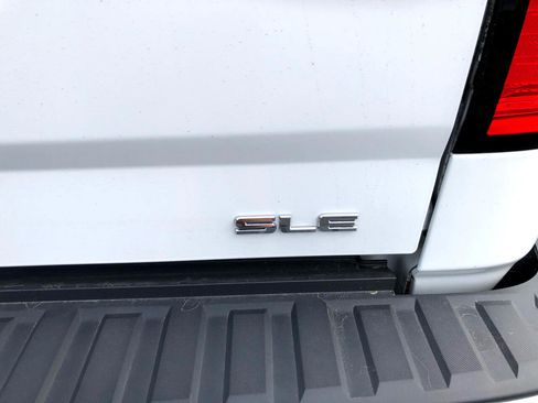 Used 2018 GMC Sierra 1500 SLE w/ SLE Value Package image 18