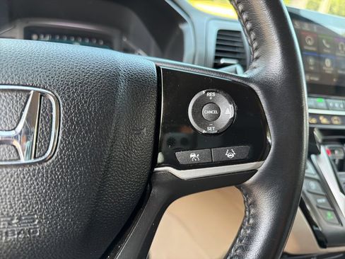 Used 2022 Honda Odyssey Touring image 19