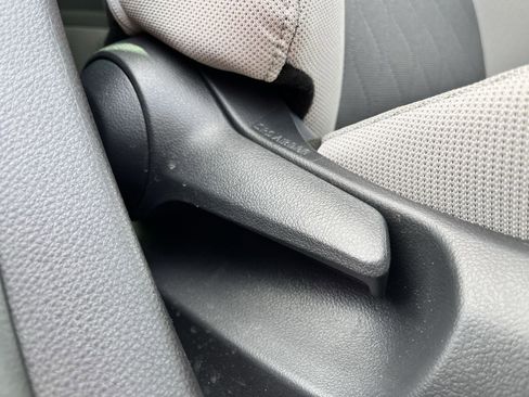 Used 2026 Toyota Corolla LE FWD image 25