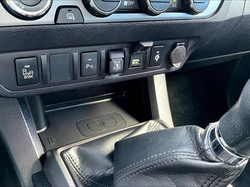 Certified 2021 Toyota Tacoma TRD Sport w/ TRD Premium Sport Package AWD/4WD image 15