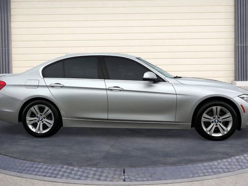 Used 2018 BMW 328d w/ Convenience Package image 8