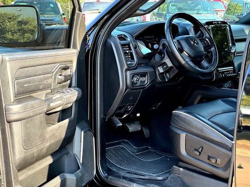 Used 2022 RAM 3500 Limited w/ Night Edition AWD/4WD image 9
