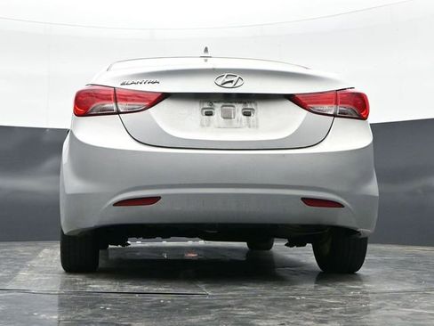 Used 2013 Hyundai Elantra GLS FWD image 22