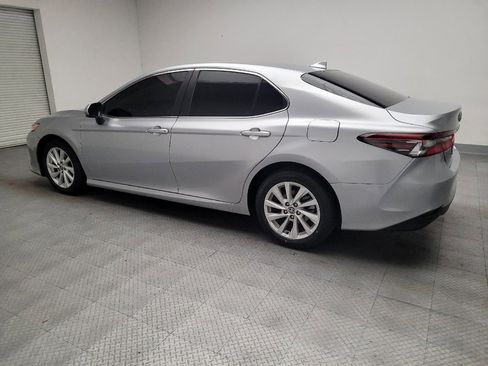 Used 2022 Toyota Camry LE w/ Carpet Mat Package (TMS) FWD image 3