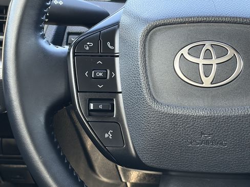 Certified 2025 Toyota Prius LE AWD/4WD image 17
