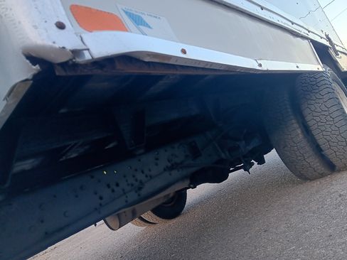 Used 2014 Ford E-350 and Econoline 350 Super Duty RWD image 8