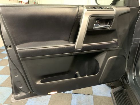 Used 2018 Toyota 4Runner SR5 image 11