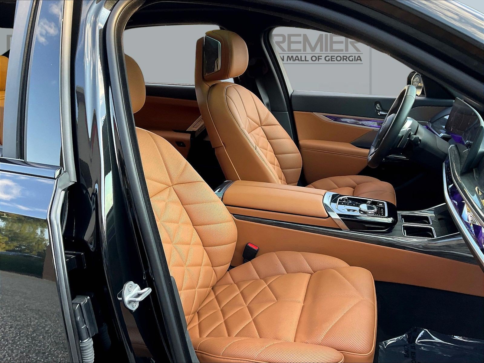 Used 2024 BMW 740i RWD image 31